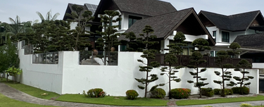 The enclave Luxury 3 stry bungalow with pool and lift 1