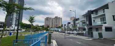 3 storey superlink house for sale in residensi bukit orkid, cheras. 1