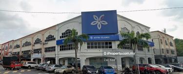 Super Big Corner at Bukit Serdang Seri Kembangan Crowded Area 1