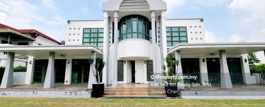 Section 13 Bungalow Move in Condition Well Kept 1