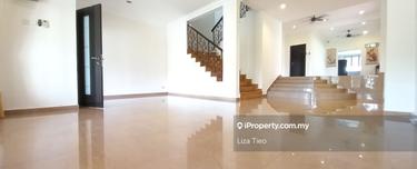 Freehold, Renovated Boutique Semi-D 1