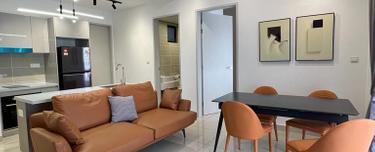 Nicely design and decorated new unit. Unblock view. High floor.  1