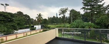 Where grandeur meets the skyline klcc trx & pnb118 at your window 1