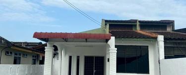 Nice House in Alor Merah 1