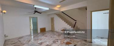 Dataran Templer, Double Storey Terrace 1