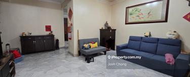 Beautiful Home Renovated Extended Well Kept Walking To LRT Station 1