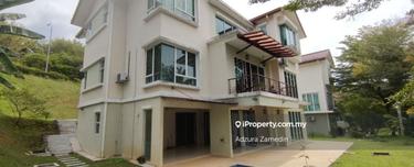 Below Market 3 Storey Bungalow, Kayangan Height Seksyen U9, Shah Alam 1