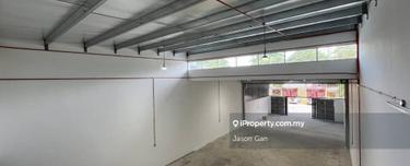 Prime location next to highway link factory for sale in Batu Caves! 1