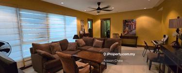 Central park, fully reno, move in condition ,blk E 1