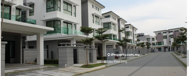 Tight security exclusive Semi-D 10 min to mid valley  1