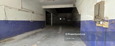 1.5 Storey Factory Permas Jaya / 24x85 / Freehold / Hot Area / Sale  1