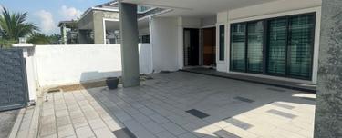 Semi-D house for Sale 1