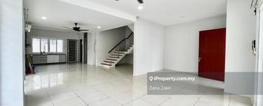 Astana Kemensah Semi D three storey 1