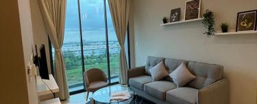 Brand new condo walking distance to Ksl Esplanade Mall 1