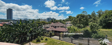 Damai Bungalow With Spacious Land For Rent 1