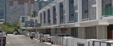 Worth Buy Unit, Renovated, Fully Furnished, 2 Carpark  1