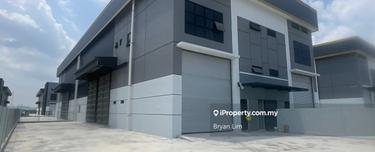 Brand new factory for rent at Jenjarom 1