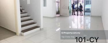 3 Storey Setia Alam Setia Anjung House 22x70 Gate Guarded - For Rent 1
