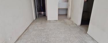 Ground Floor Unit. Good Location, Amenities and Easy Accessibilities! 1
