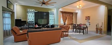 24'x80' Super Link House / Unblock View / Renovated & Extended 1