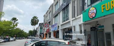 3 Storey for Sale in Taman Equine 1