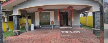 Double Storey Link Bungalow House Mount Austin 1