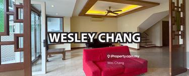 Modern oriental id renovated unit, quiet and breezy all times. 1