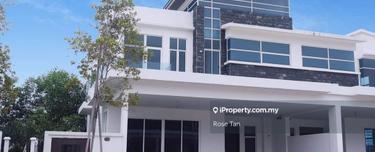 Perdana Lakeview East Semi-D Rental in Cyberjaya's Lakeside Community 1