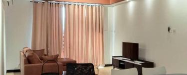 Very nicely furnished unit, walking distance to lrt 2 1