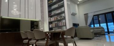 High Ceiling Corner Unit With Tastefully ID For Rent! 1