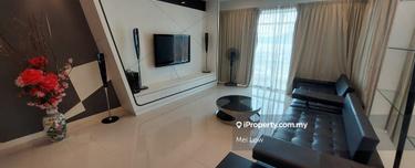Nicely renovated Baystar Condo with walking distance to Queensbay Mall 1