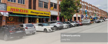 Ground Floor l Alam Budiman Seksyen U10 Shah Alam 1