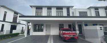 Brand New End Lot Upper Unit Townhouse Eco Grandeur Puncak Alam 1