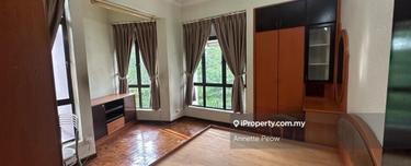 Bayshore @ Tanjung Bungah, Low-density design: 3 units per floor 1