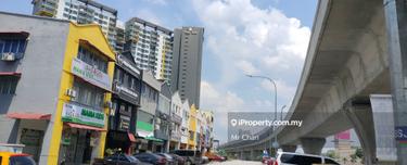 Facing Main Road,3 Storey Shop Serdang Seri Kembangan For Sale  1