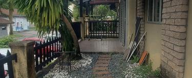 Ground floor with garden D'rimba kota damansara  1