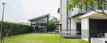 Semi D Corner Lake Edge Puchong Good Location Near ioi Mall Puchong 1