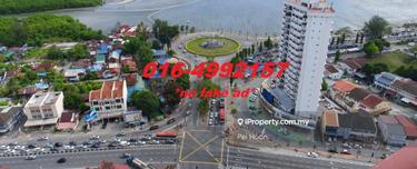 Gurney view. Low density, 1 floor 4 units. Sell with tenancy. 1