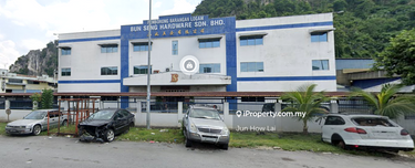 Batu Caves Corner 3 Storey Detached Factory for Rent 1