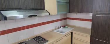 Lowest below market 980sf 2cp Lake Condo Kota Kemuning Shah Alam 1