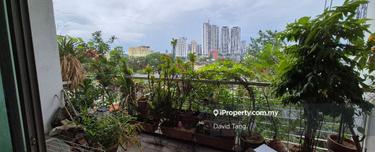 Low floor facing greenery podium and swimming pool 1