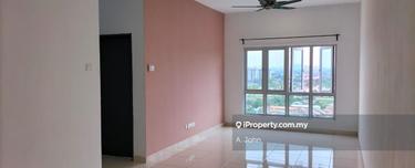 855sf, Freehold, Near Ktm & Mrt, Well kept, New Paints 1