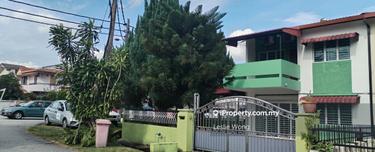 Corner 2 storey house with  extra land 20 feet for rent in ss2 pj 1