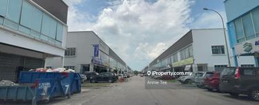 Taman Kota Masai/ 2 Storey Shoplot/ Intermediate Lot/ Original Unit  1