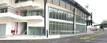Corner 1st flr Shop office for rent 1