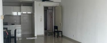 Mid High Floor Facing Pool Corner unit for Sale I-Residence 1