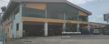 Standalone commercial building at hot area 1