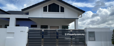 Taman Kluang Perdana Single Storey Semi D 1