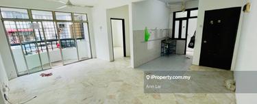 Ground Floor Kiambang Apartment Taman Putra Perdana Puchong 3r2b 790sf 1