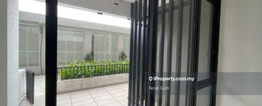 Private garden unit with 2 units ground floor carpark 1